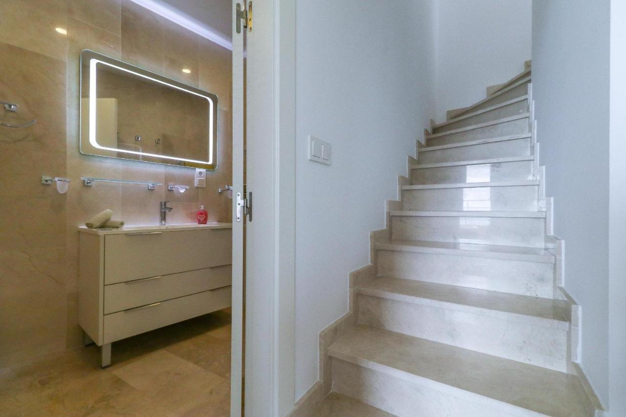 Appartamento Penthouse With Panoramic Views - Puerto Marina Benalmádena Esterno foto