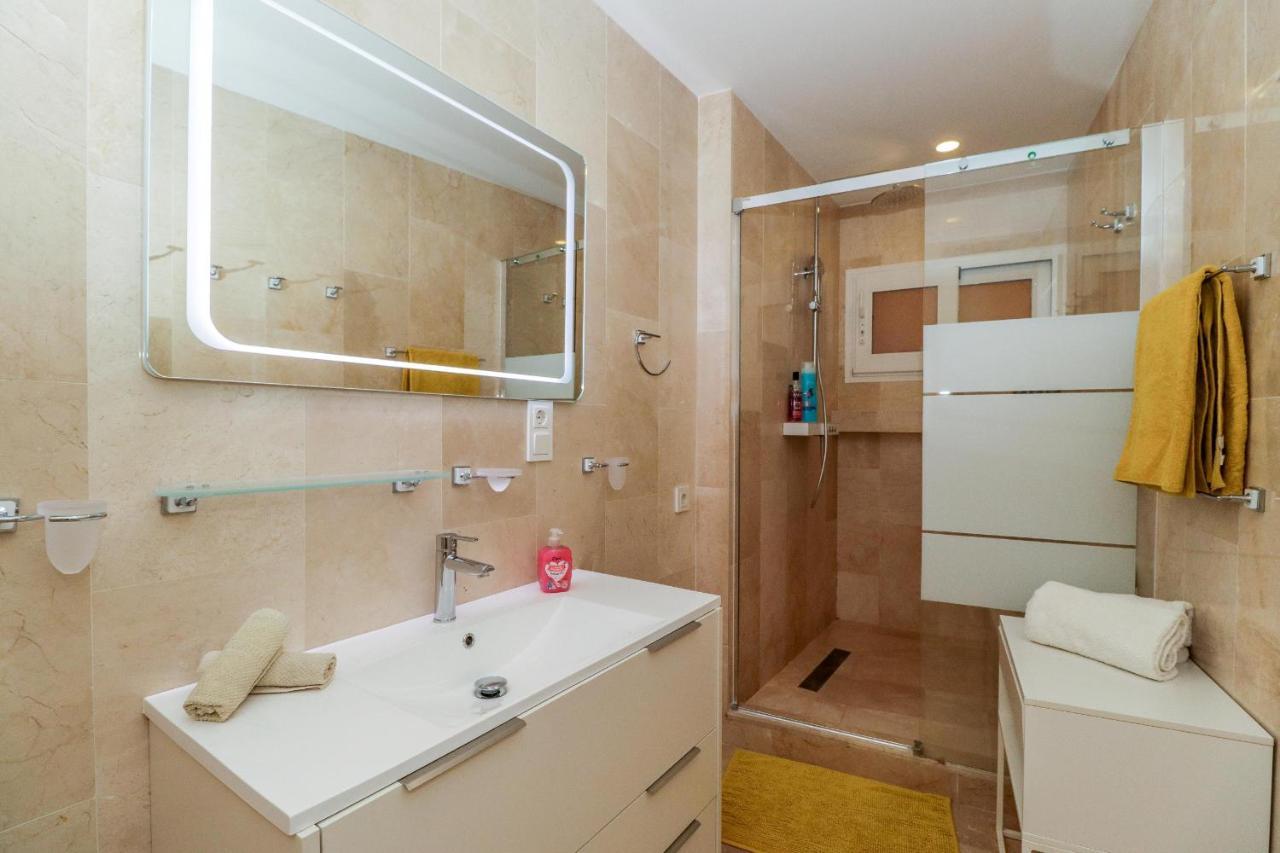 Appartamento Penthouse With Panoramic Views - Puerto Marina Benalmádena Esterno foto